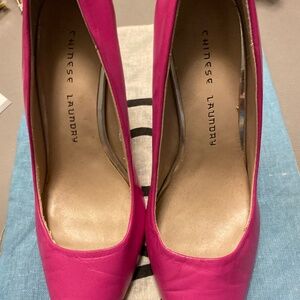 Size 8 Chinese laundry cap toe pink heels